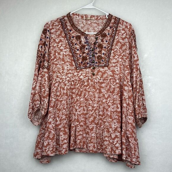 SOLITAIRE EMBROIDERED SMALL FLORAL MAUVE 3/4 PUFF SLEEVE 100% RAYON - Picture 1 of 10